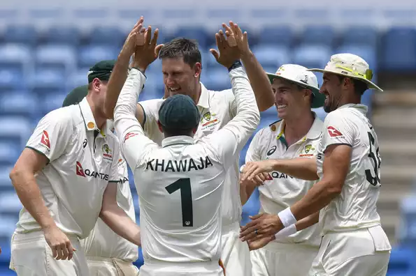 aus vs wi starc-and-lyon-shared-six-wick