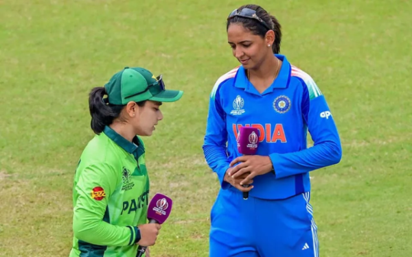 IND-W vs PAK-W toss controversy, referee's mistake in the match increased the controversy